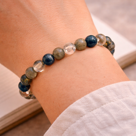AUM Clarity & Inner Voice Bracelet : Quartz, Labradorite, Lapis Lazuli