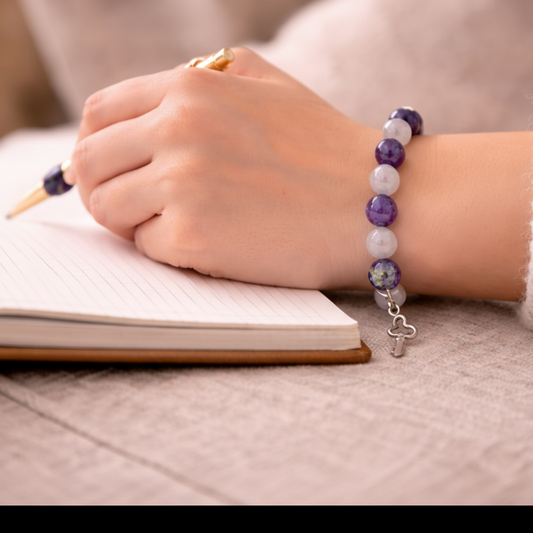 AUM Sleep, Calm & Intuition Bracelet : Amethyst, Moonstone